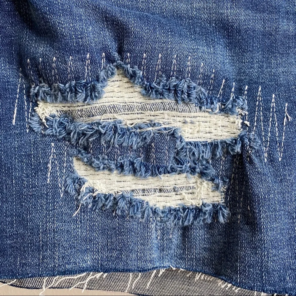 Blank NYC The Essex Rip and Repair Denim Shorts Size 28